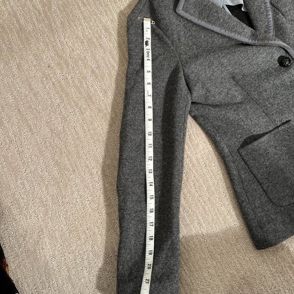 Banana Republic Grey Wool Knit Blazer Size 4 Italian Fabric - Picture 11 of 13